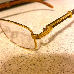 Unisex Gold Frame Glasses